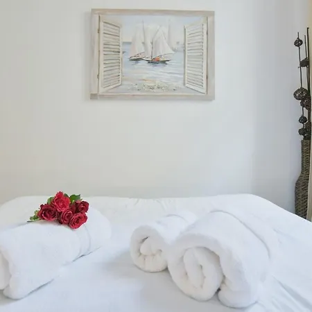 Appartement Vieux Murs - Brand New Flat For 4, Ac, Wifi Center Old *